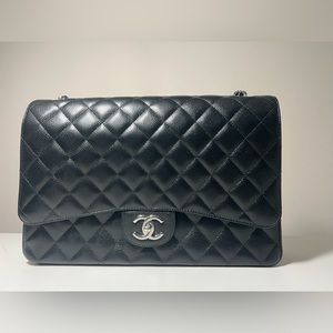 Timeless Chanel Maxi flap